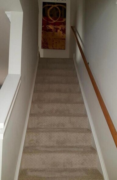 Building Photo - 5603 44th Ave