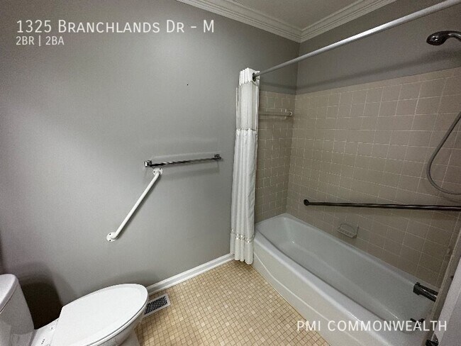 Building Photo - 1325 Branchlands Dr