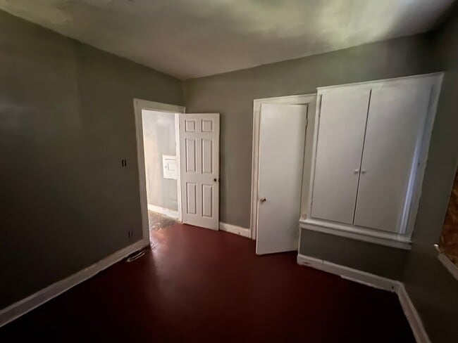 Building Photo - 3 Bedroom Home In Detroit