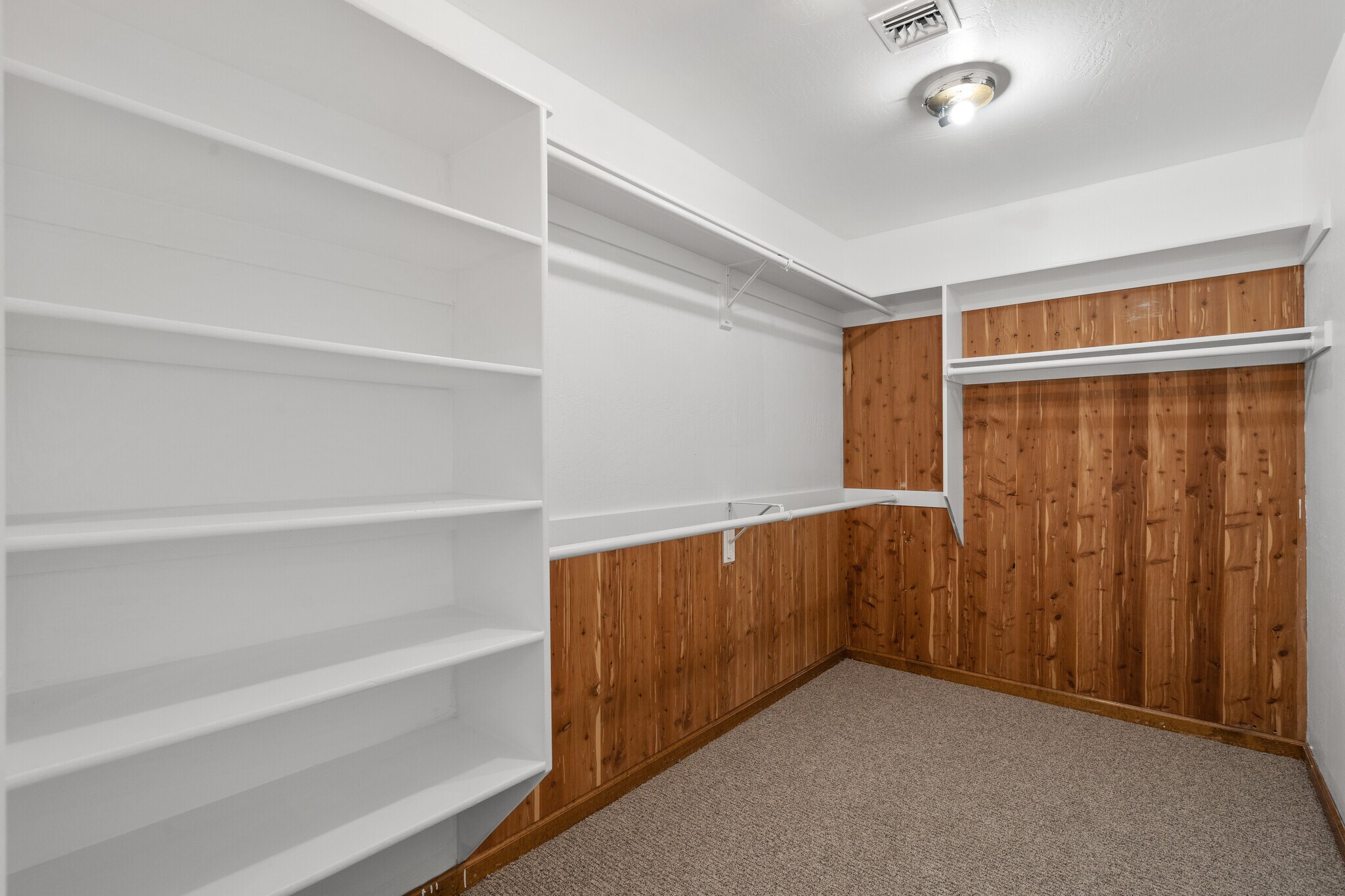 Building Photo - 3319 E Indian School Rd