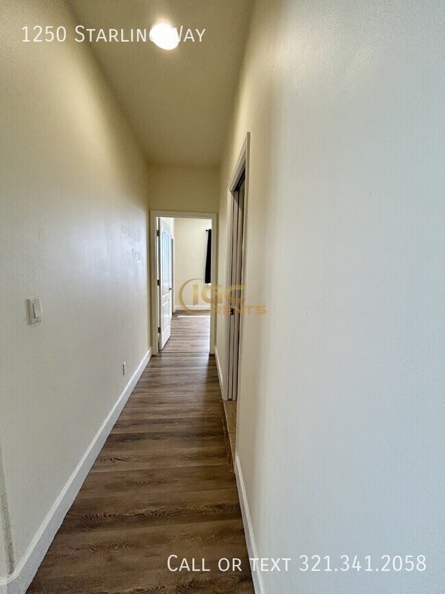 Building Photo - 1250 Starling Way