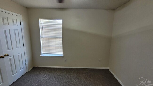 Building Photo - 2413 Redoubt Ave