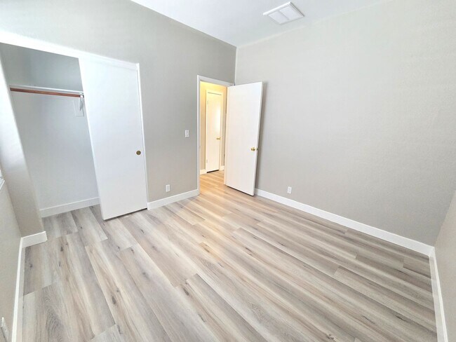 Building Photo - 7904 Canyon Grove Ct
