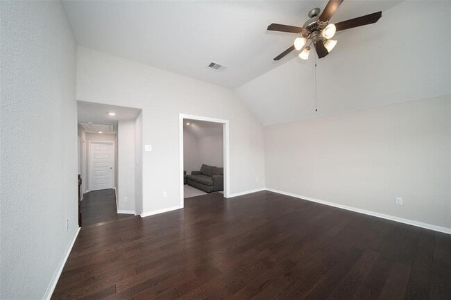 Building Photo - 4715 Hollow Tree Dr