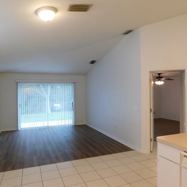 Building Photo - 22141 Breaker Point Ln