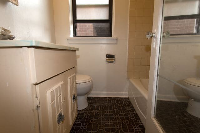 Building Photo - 823 W Wolfram St