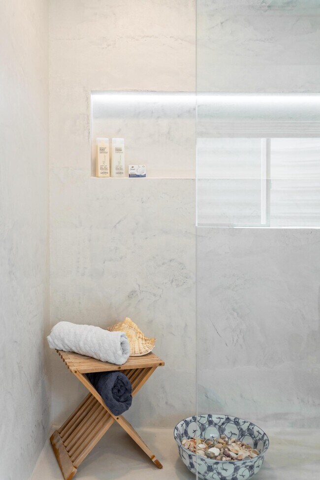 Building Photo - 11477 Gracey Ln