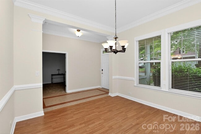 Building Photo - 9315 Rosalyn Glen Rd