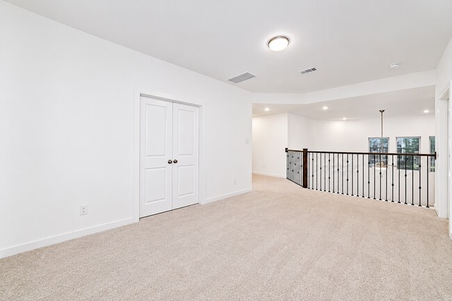 Building Photo - 24711 Hibiscus Gdn Wy