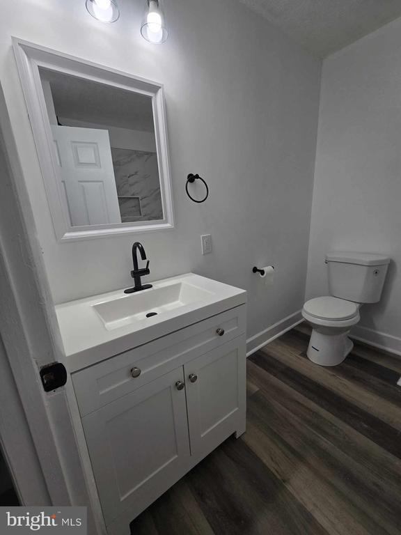 Building Photo - 254 Princeton St