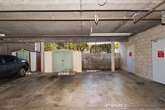 Building Photo - 5927 Armaga Spring Rd