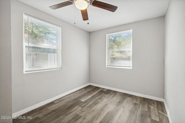 Building Photo - 3Bd Rental Available, Minutes from San Marco!