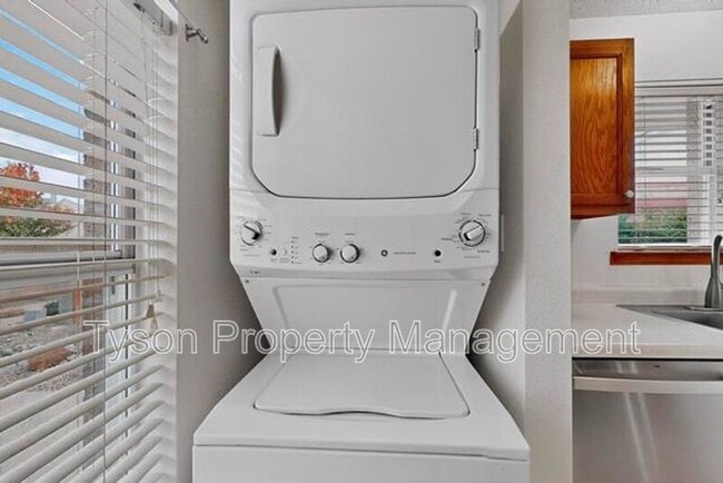 Building Photo - 5344 Chuckwagon Trail NW