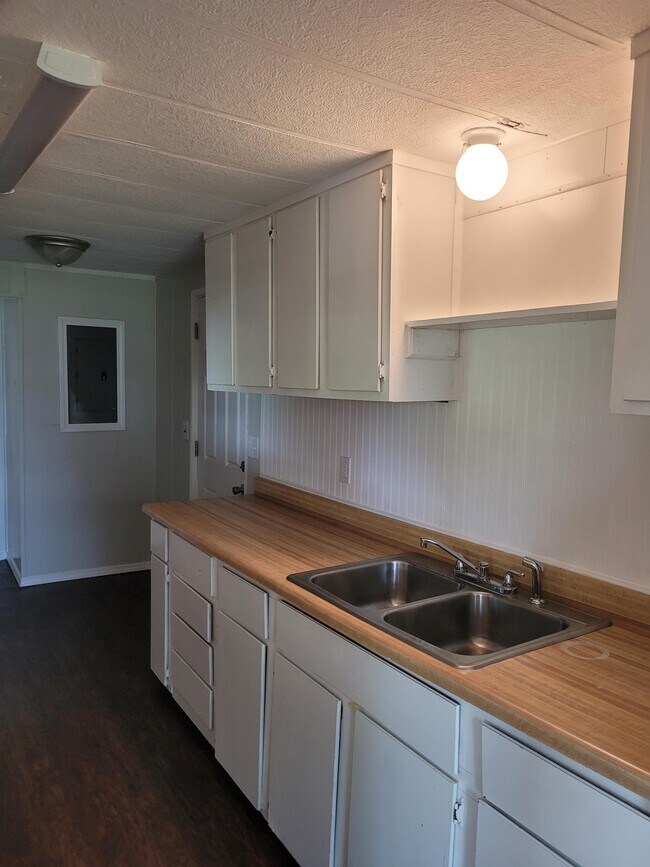 Building Photo - 4130 Buck Creek Valley Rd SE