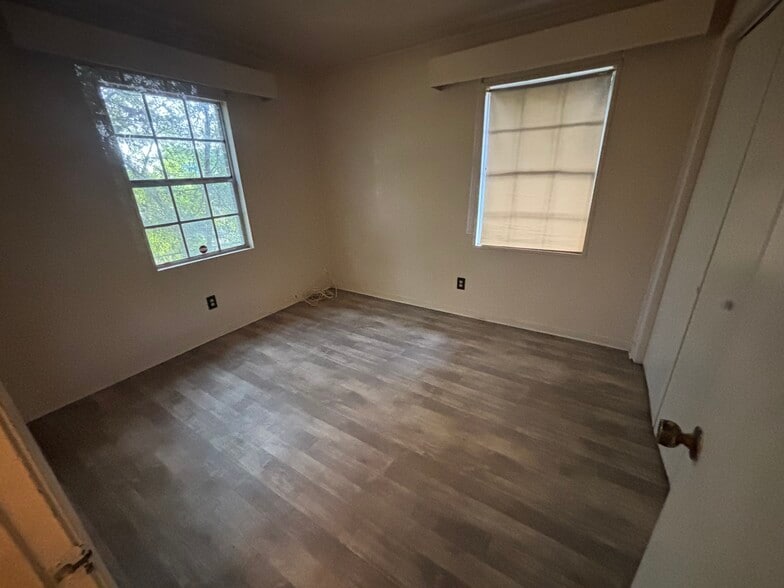 Building Photo - 929 Cypress Ave