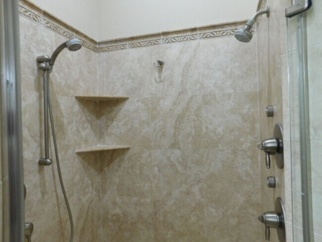 Building Photo - Beautiful Home Located In Indigo Run