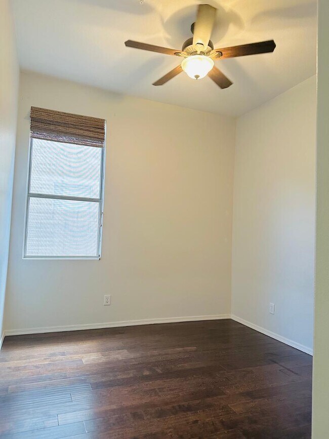 Building Photo - 21546 N 72nd Way