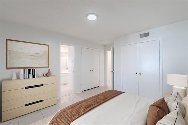 Building Photo - 3325 Shady Hollow Ln