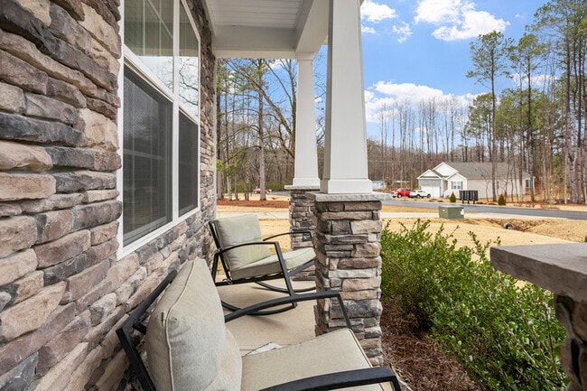 Building Photo - 68 Black Crk Dr