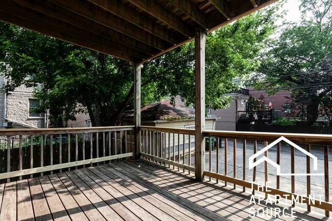 Building Photo - 3117 N Damen Ave