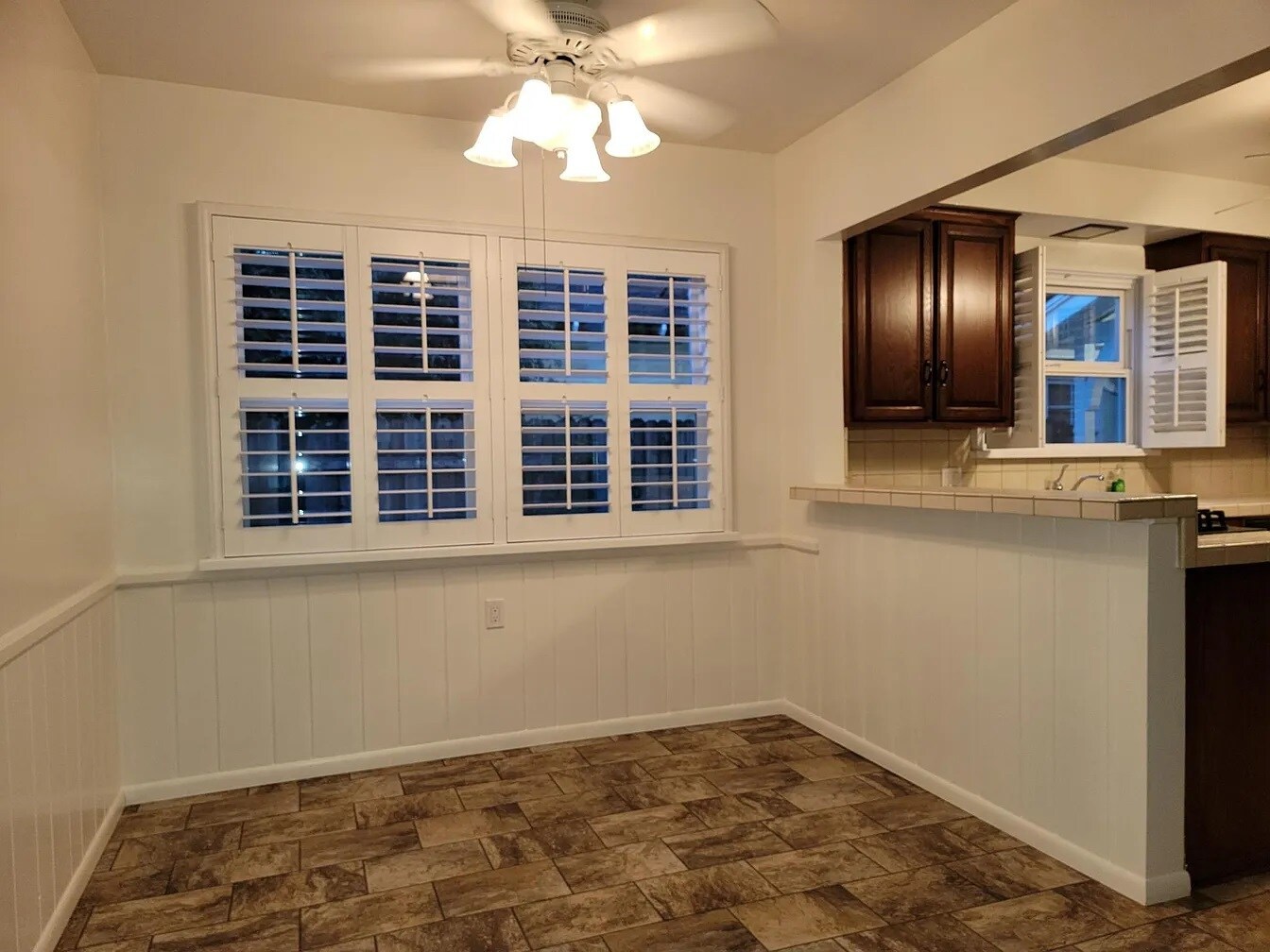 Building Photo - 10344 Petit Ave