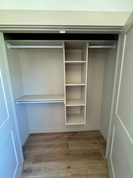 Building Photo - 684 S 750 W