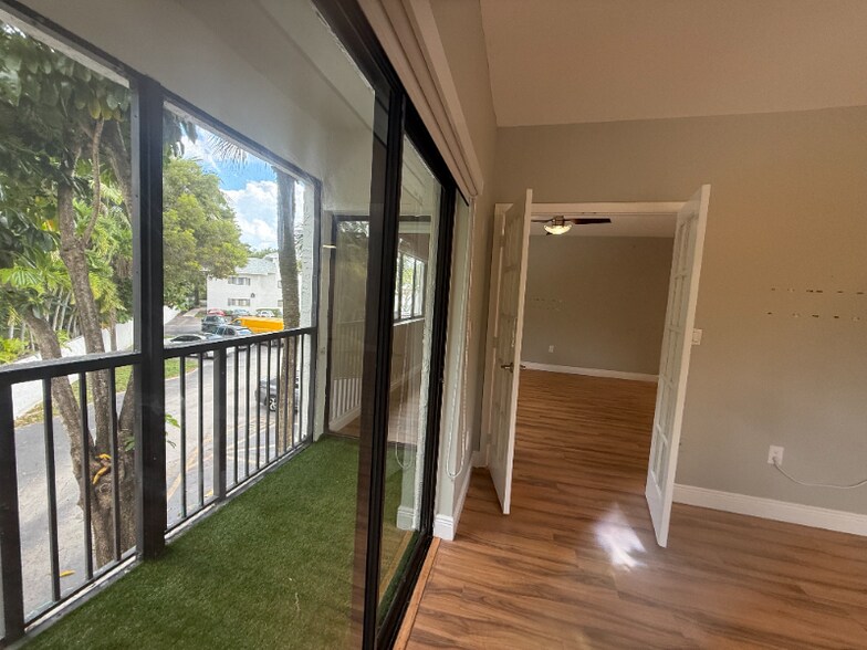 Building Photo - 2445 SW 18th Terrace