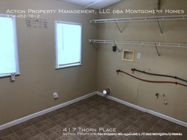 Building Photo - 417 Thorn Pl