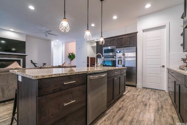 Building Photo - PETS ALLOWED!  Spacious & Modern 3-Bedroom Home for Rent Near Sand Hollow Reservoir