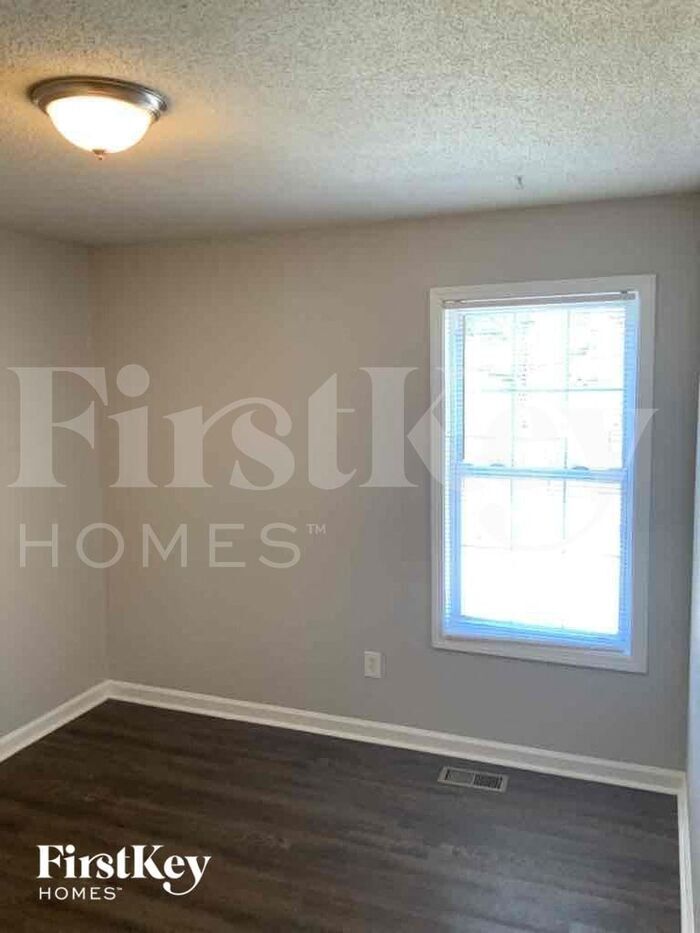 Building Photo - 57 Ledbetter Pl