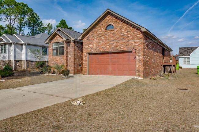 Building Photo - 6 Huntcliff Ct