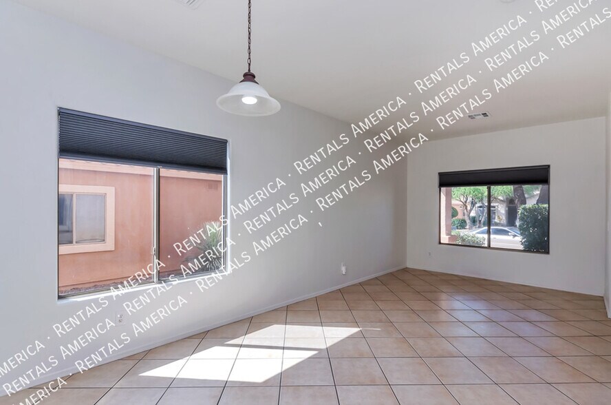 Building Photo - 60191 Verde Vista Ct