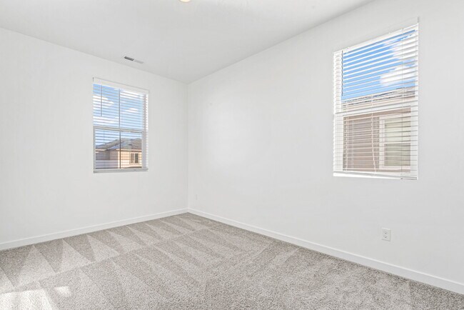 Building Photo - 12459 W Norterra Ln