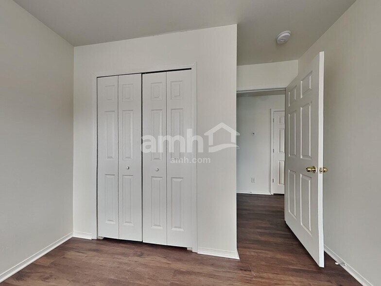 Building Photo - 4636 Meadowfield Rd