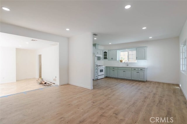 Building Photo - 13716 Judd St