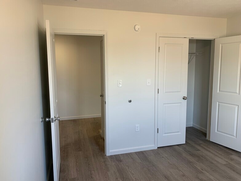 Building Photo - 3973 N 150 W