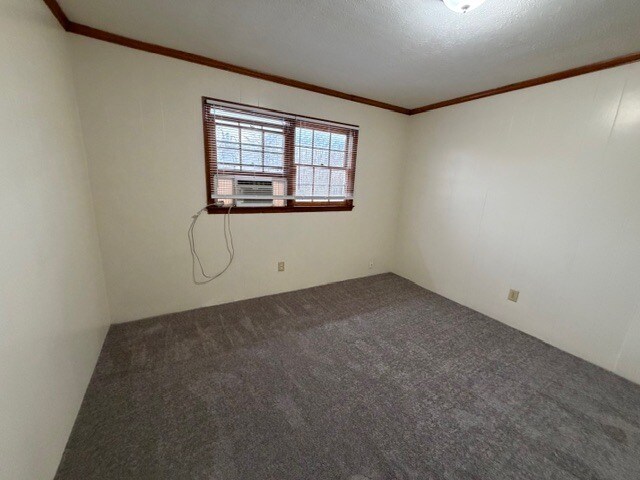 Building Photo - 239 W Stadium Dr