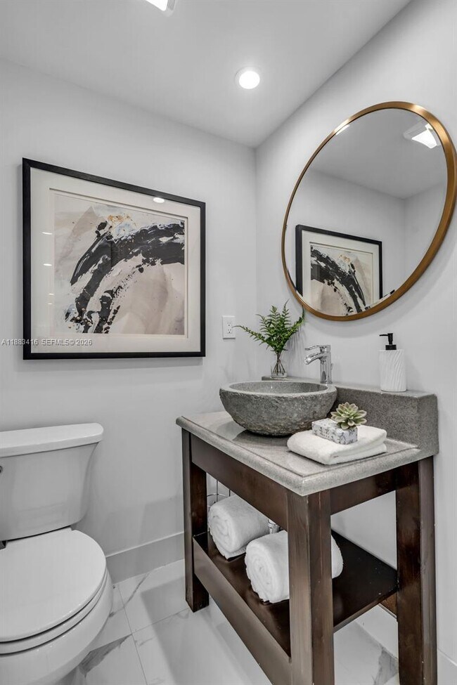 Building Photo - 465 NW 11th St