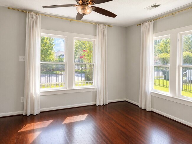 Building Photo - 4109 De George St