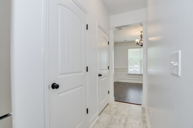 Building Photo - Minutes from Fort Gordon