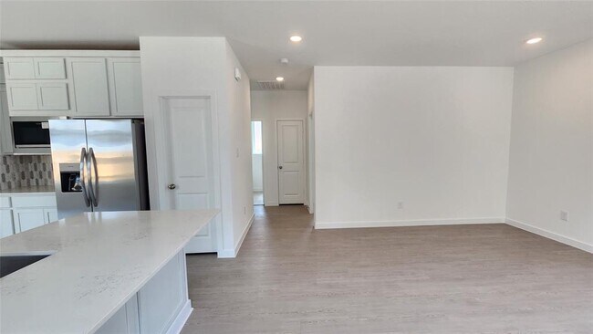 Building Photo - 28815 Texas Sparrow Ln
