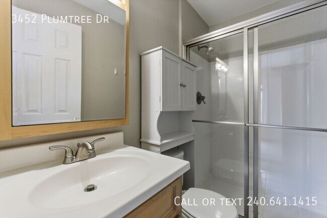 Building Photo - 3452 Plumtree Dr