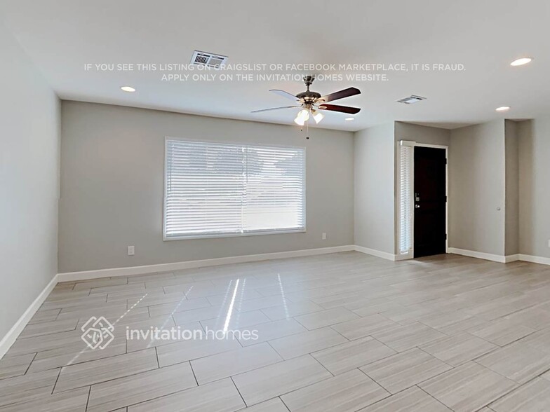 Building Photo - 1412 E Hermosa Dr
