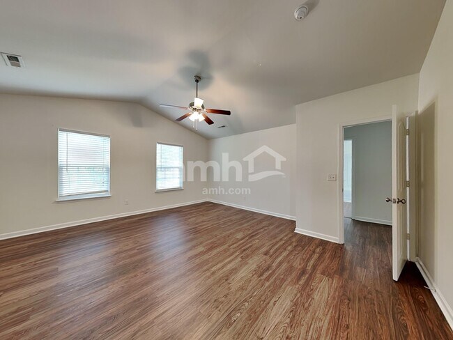 Building Photo - 4662 Abbey Park Rd