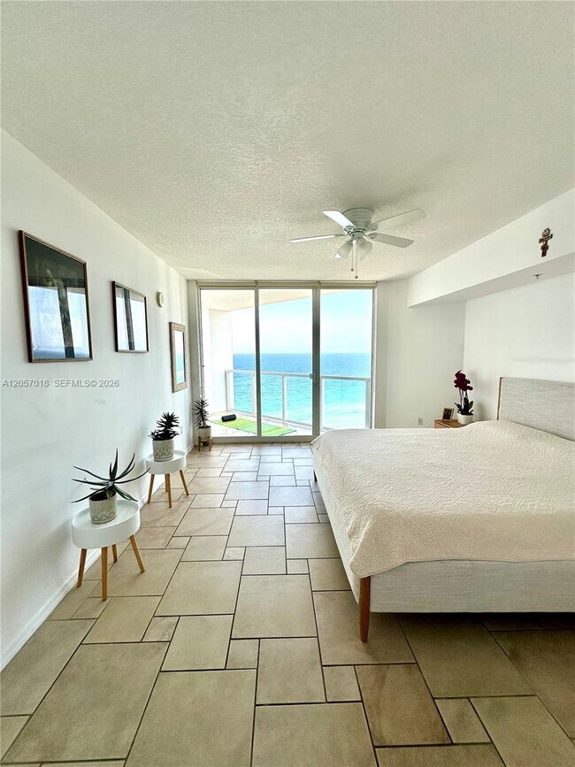 Building Photo - 16699 Collins Ave