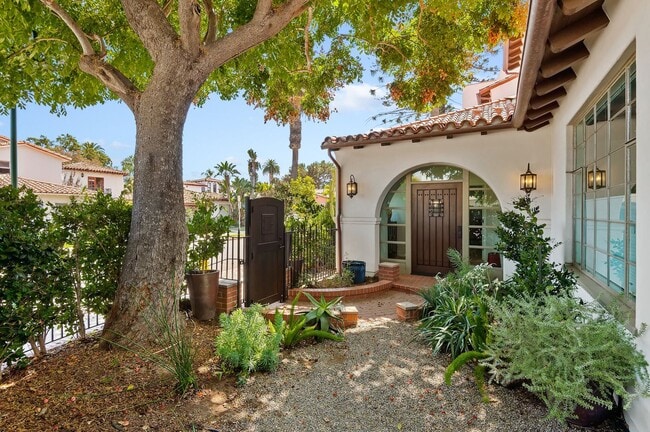 Building Photo - STUNNING  property for lease ~ Experience the Santa Barbara LIFE!