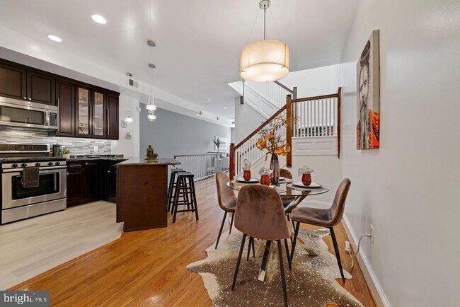 Building Photo - 2717 13th St NW