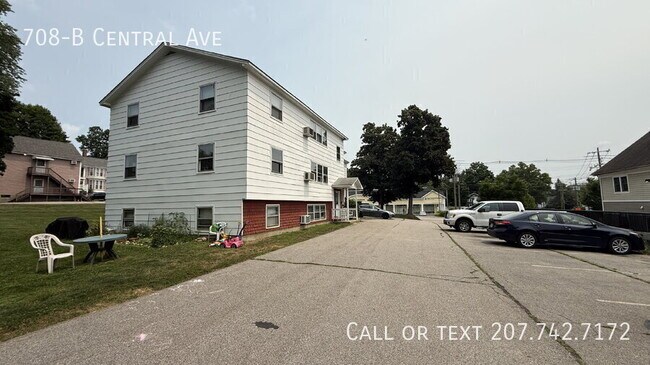 Building Photo - 708-B Central Ave-