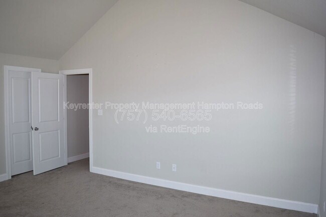 Building Photo - 1 Worden Pl