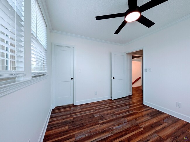 Building Photo - 1108 Washington St